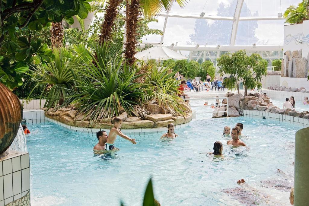 Hotel Sunparks Oostduinkerke - Plopsaland Esterno foto