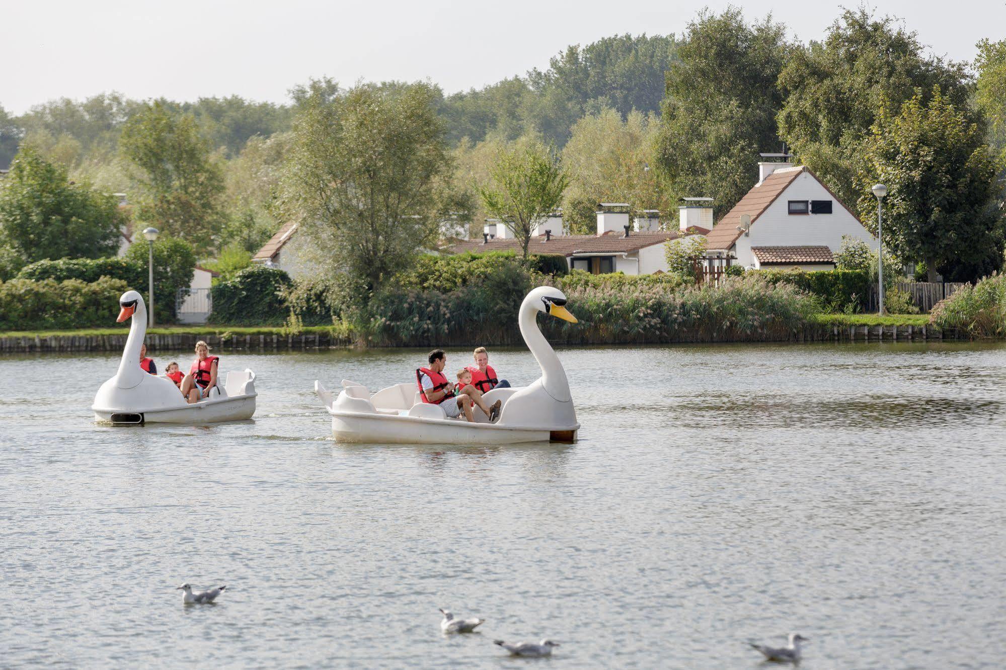 Hotel Sunparks Oostduinkerke - Plopsaland Esterno foto